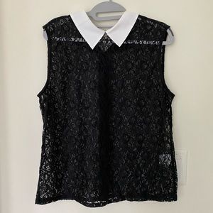 Equipment black lace sleeveless top with white collar (Size small)